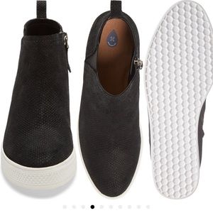 EUC Caslon Aidy Water Resistant Wedge Sneaker size 8 in black